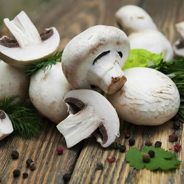 Шампиньоны нарезанные