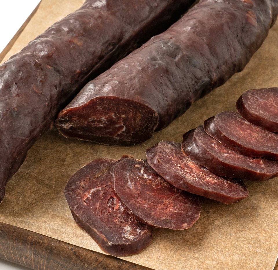 

Колбаса сыровяленая оленья ПСК Оленевод Воркутинская с трюфелем 160 г