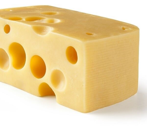 Сыр полутвердый Закряжье Маасдам фасованный