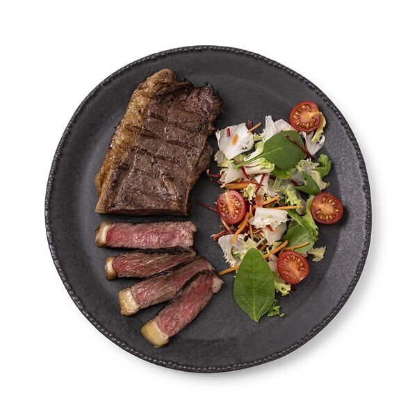 Стейк рибай су-вид с розмарином и тимьяном Почти готово, Россия