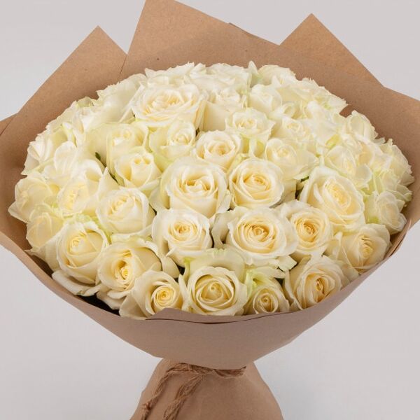 Букет из 51 розы в крафте Мелодия любви