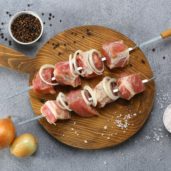 Шашлык из свиной шейки МясновЪ По-Царски с луком