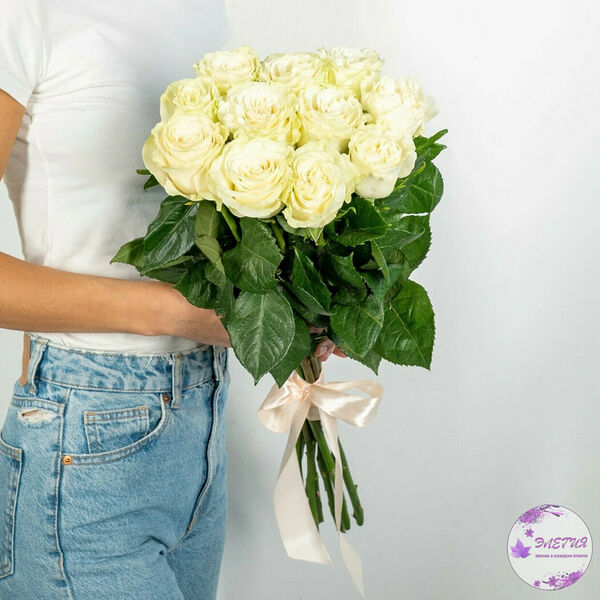 Букет из 11 белых роз 50 см Эквадор