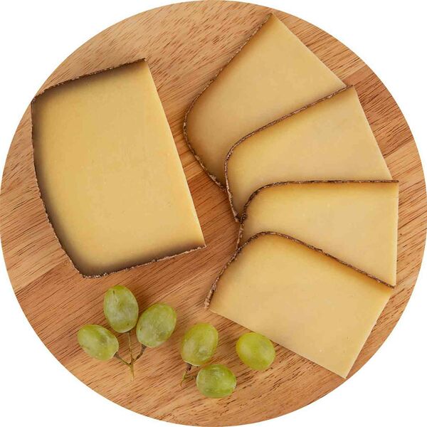 Сыр Гранбир Margot Fromages 49%, нарезка