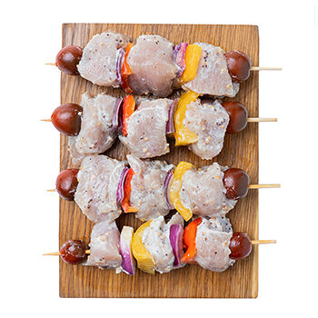 Шашлык из филе индейки в кефире по-Восточному на шпажках Азбука Вкуса, Россия