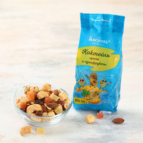 Орешки коктейль с сухофруктами МясновЪ Буфет