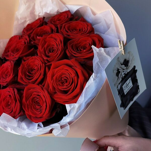 Букет из красных 15 роз