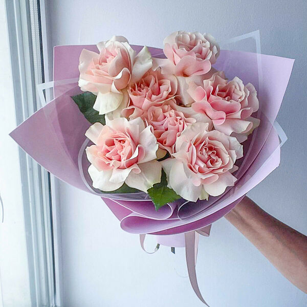 Супер WOW эффект !!!  Букет из 7 нежно-розовых французских роз