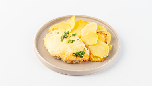 Мясо под шубой с картофелем