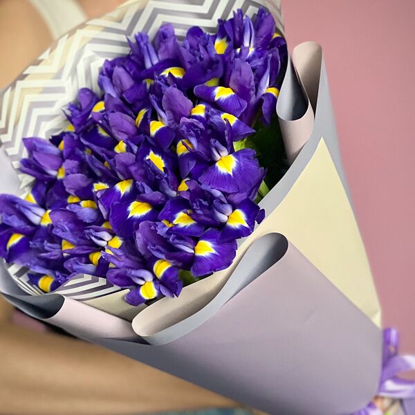 Букет из 21 ириса