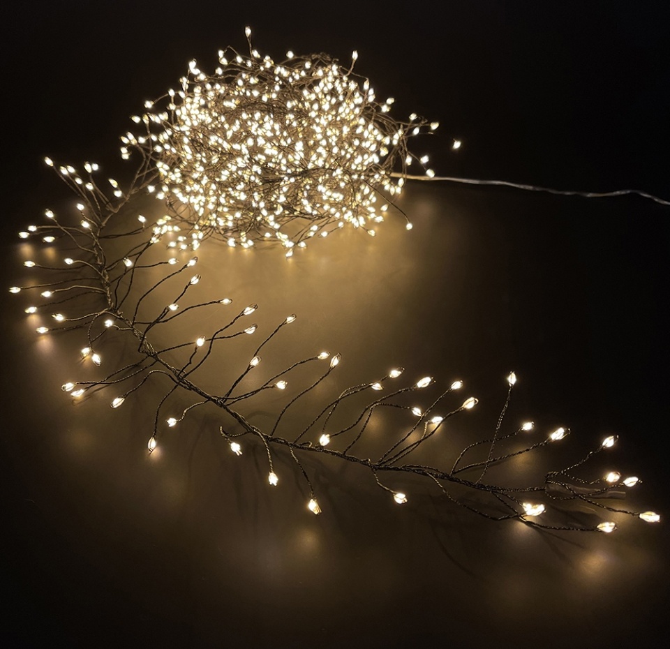 

Гирлянда Luka Lighting на черном проводе теплый белый свет с таймером 8 функций 960 ламп 600 см
