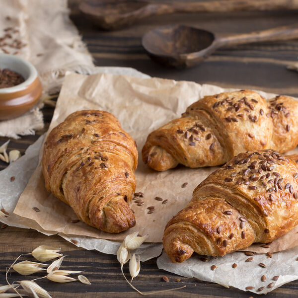 Мини-круассан ржано-цельнозерновой с полбой и семенами льна МясновЪ Пекарня 1 шт.