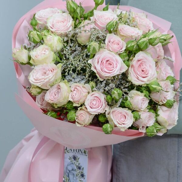 Клара букет пионовидные розы