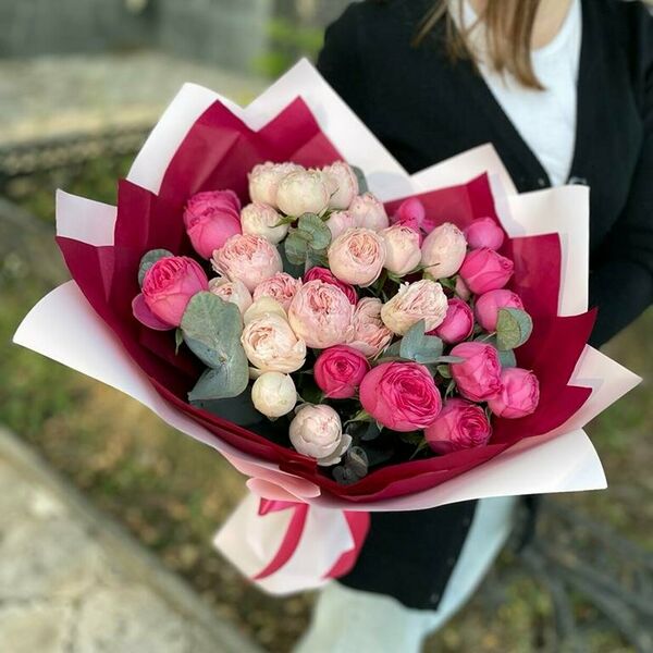 Букет из кустовой Розы микс