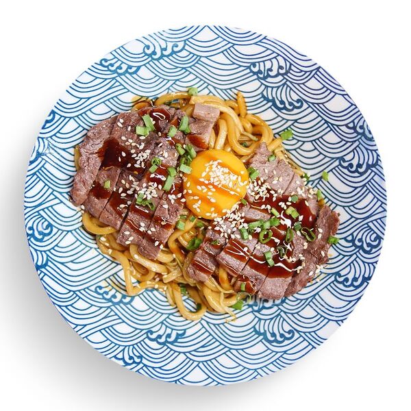 Пад тай с рибаем и желтком