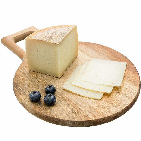 Сыр овечий фермерский 45%