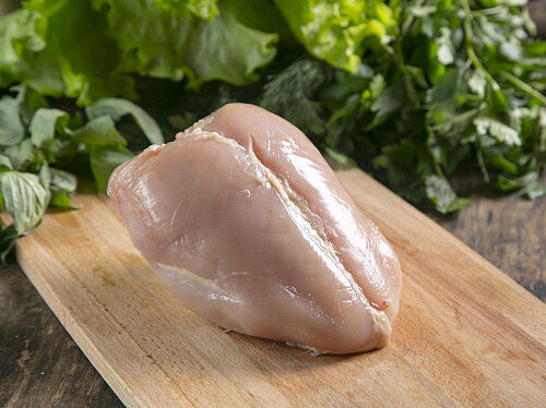 Куриная грудка с косточкой