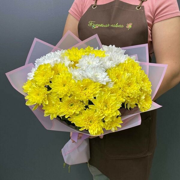 Букет из 7 кустовых хризантем