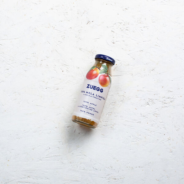 Сок яблочный Zuegg Bar