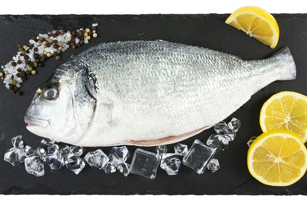 Дорадо тушка охлажденная потрошеная из замороженного сырья 320-520г