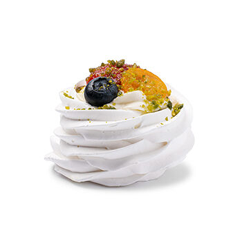 Пирожное «Воздушное» с ягодами от шеф-кондитера, 45 г, Россия