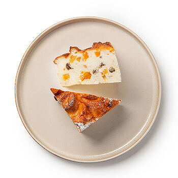 Запеканка творожная с изюмом и курагой