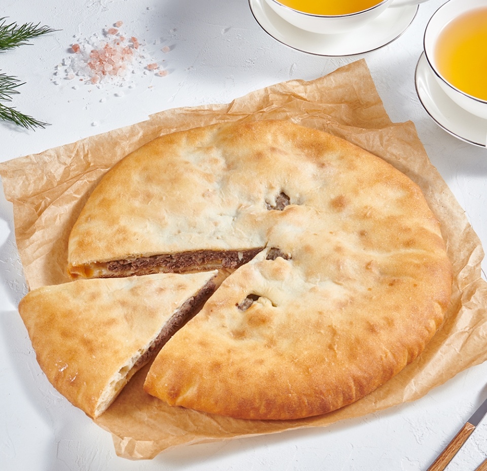 

Пирог осетинский с мясом от шеф-пекаря вес