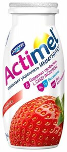 Напиток кисломолочный Actimel клубника 2.5% в Магнит со скидкой –25%