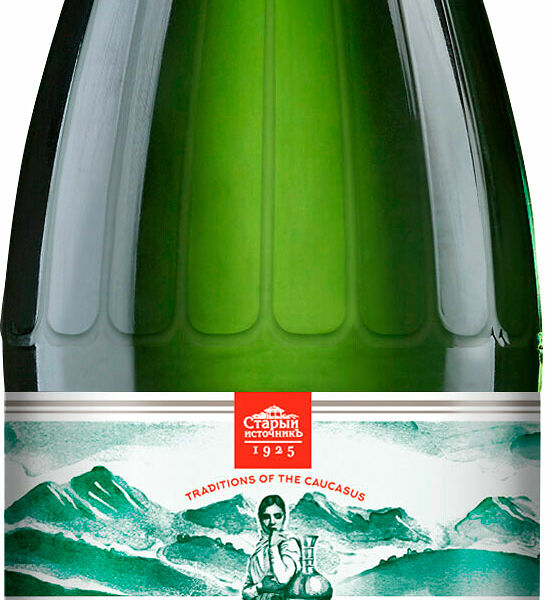 Вода Аш-Тау минеральная лечебно-столовая газированная 1.5 л