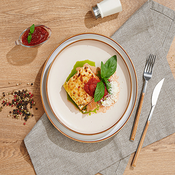 

Лазанья Болоньезе в томатном соусе с сыром гойя Азбука вкуса 200 г