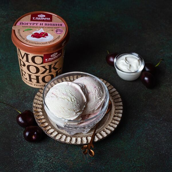 Мороженое сливочное Йогурт и вишня 300 г