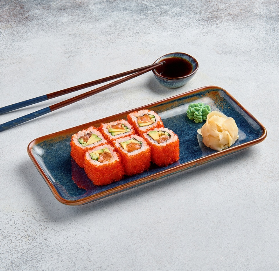 

Ролл Калифорния с лососем 1шт., 185 г