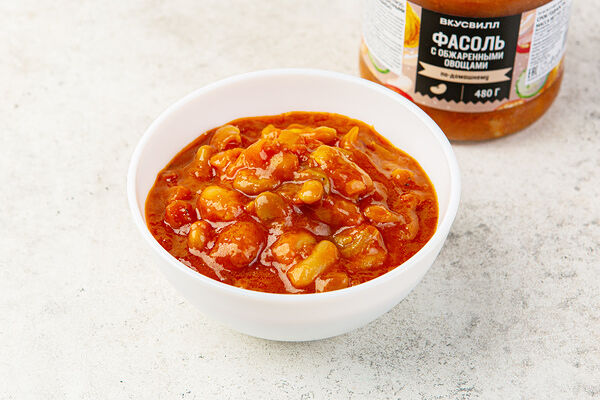 Фасоль с обжаренными овощами