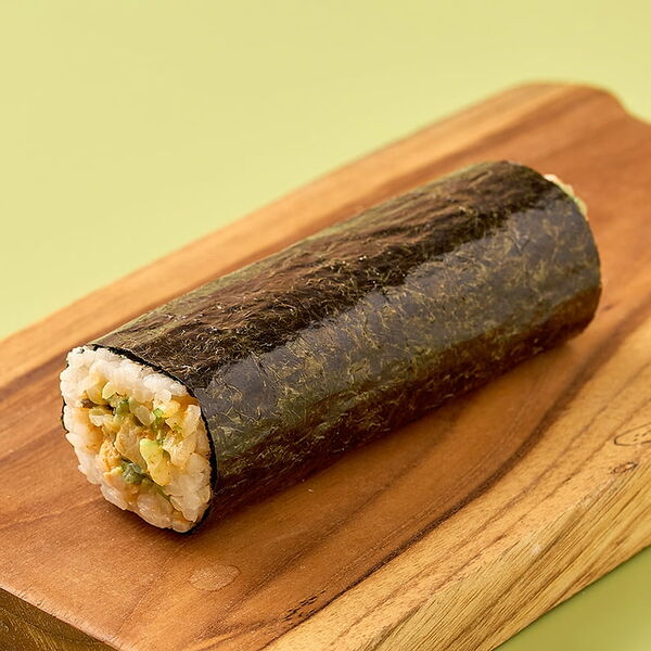 Темаки с куриной грудкой, чуккой и кимчи