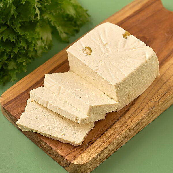 Тофу с оливками (Пищевой соевый продукт)
