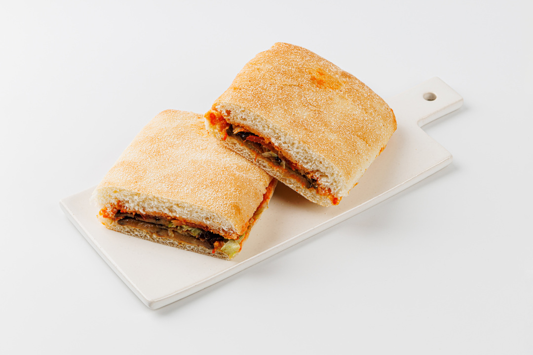 

Чиабатта ВкусВилл с овощами и соусом ромеско 230 г