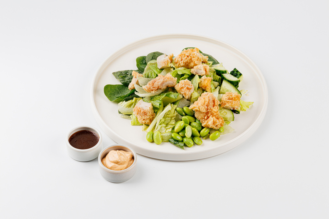 

Боул ВкусВилл Зеленый салат с куриными стрипсами, эдамаме и соево-кунжутным соусом, 190 г