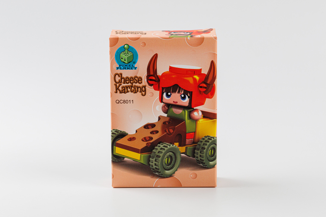 

Конструктор Pixel planet Человечки в машинах в ассортименте