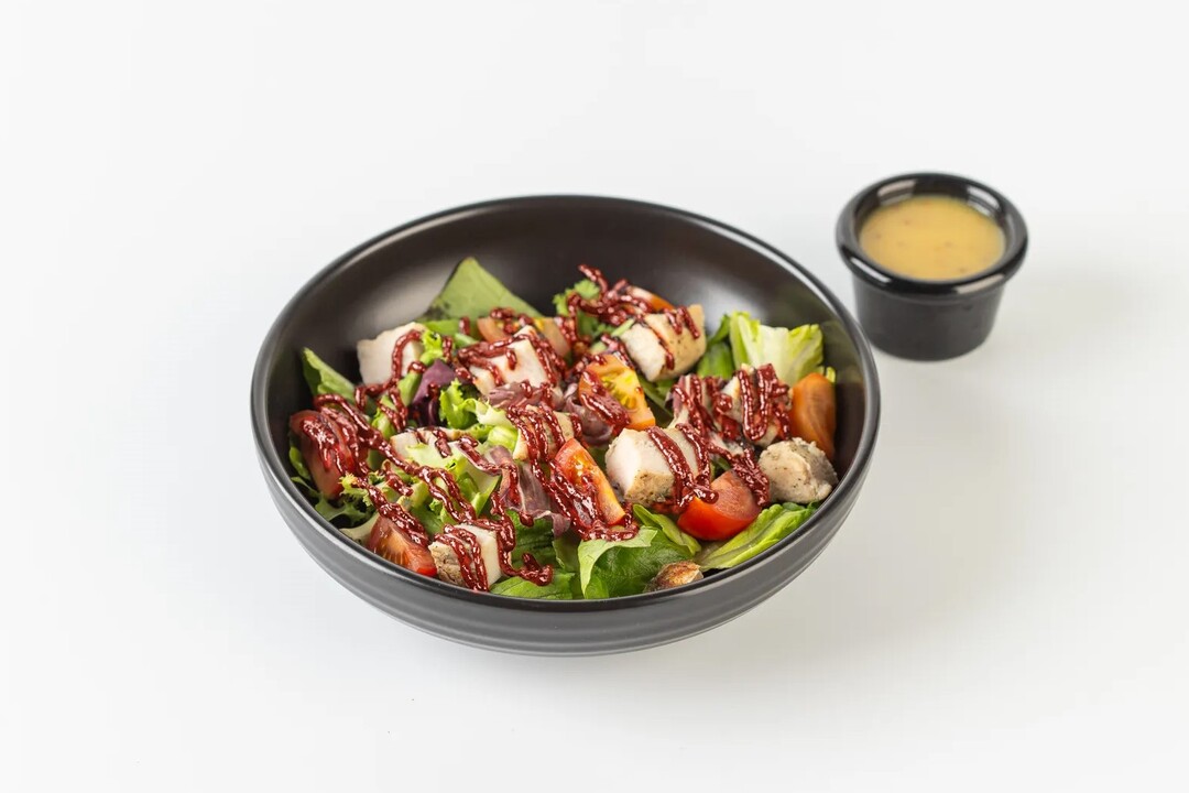 

Салат ВкусВилл куриный BBQ 235 г