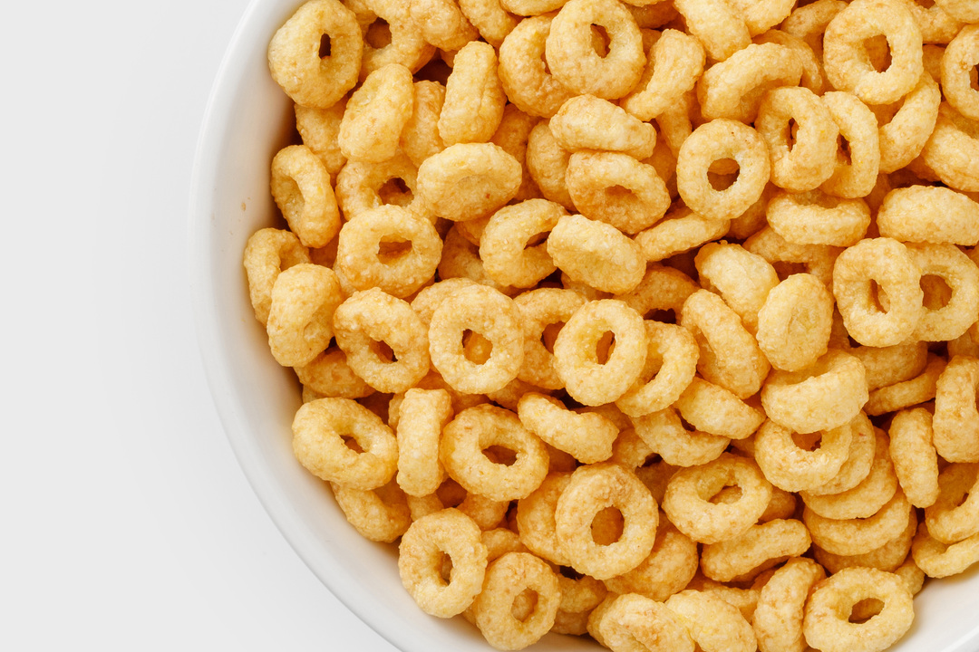 

Готовый завтрак с карамельным сиропом Колечки