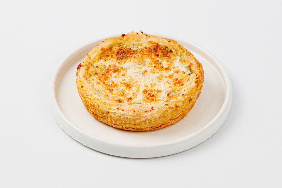 

Пирог слоеный ВкусВилл с курицей и шпинатом, кафе 110 г