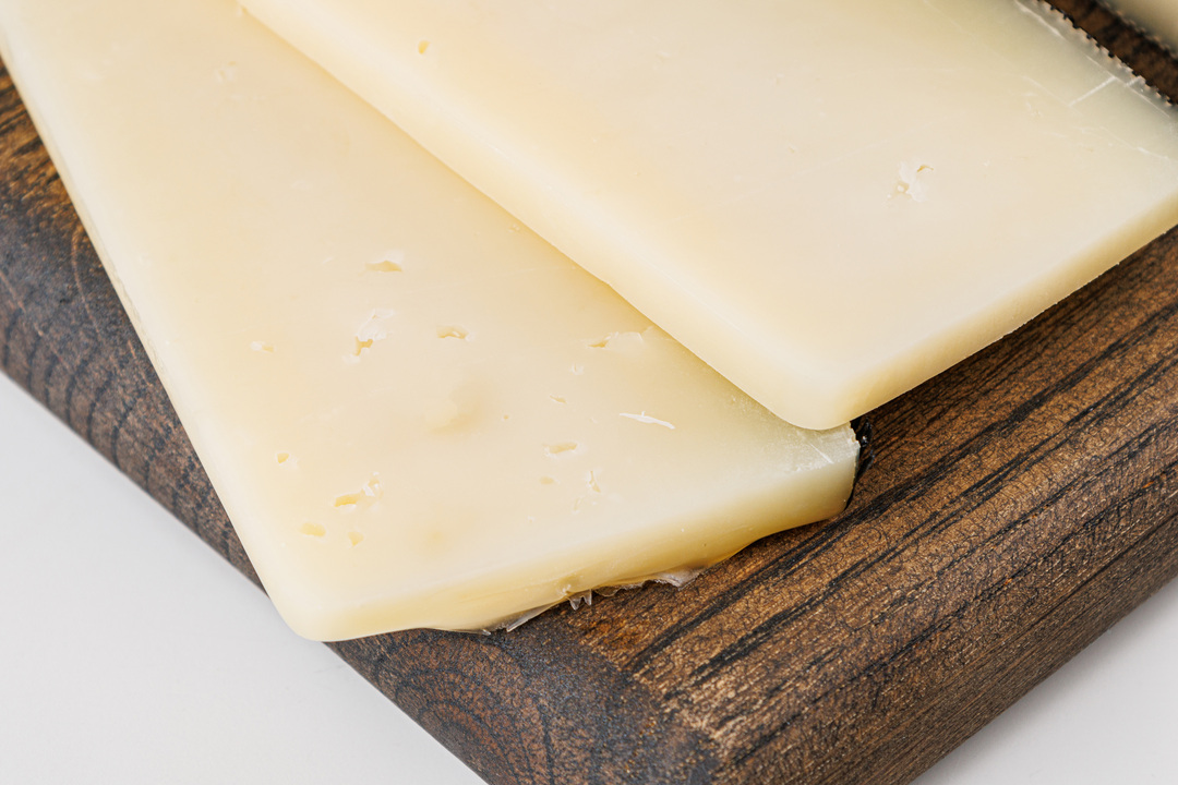 

Сыр ВкусВилл Пармезан молодой вес