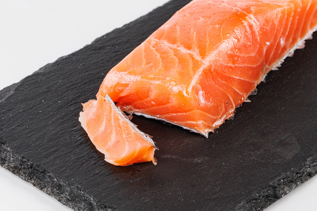 

Семга Вкусвилл слабосоленая филе-кусок 180 г