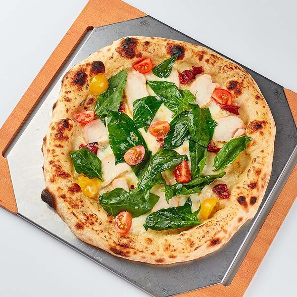 Пицца С цыпленком и  шпинатом