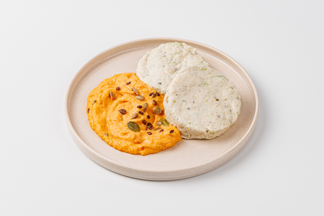 

Биточки куриные с цукини, с пюре из батата 200 г