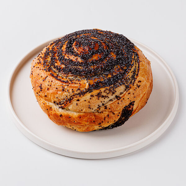 Улитка с маком и лимонным курдом, кафе