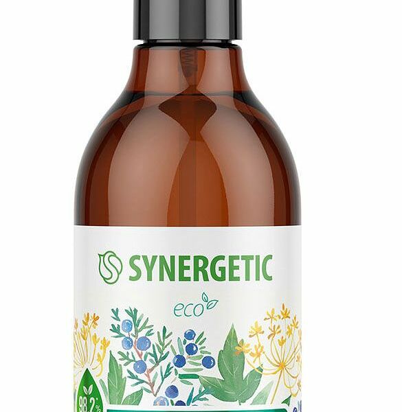 Освежитель воздуха Synergetic Ароматический гипоаллергенный Ягоды можжевельника и ангелика 380 мл