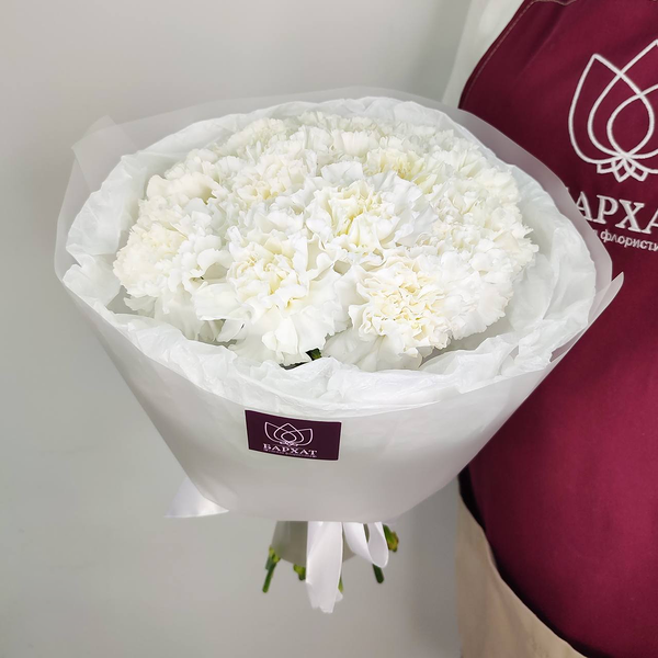 Букет из цветов, монобукет из гвоздик Белоснежка
