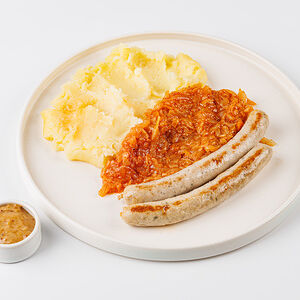 Картофельное пюре, капуста по-баварски с колбасками по-нюрнбергски и горчичным соусом