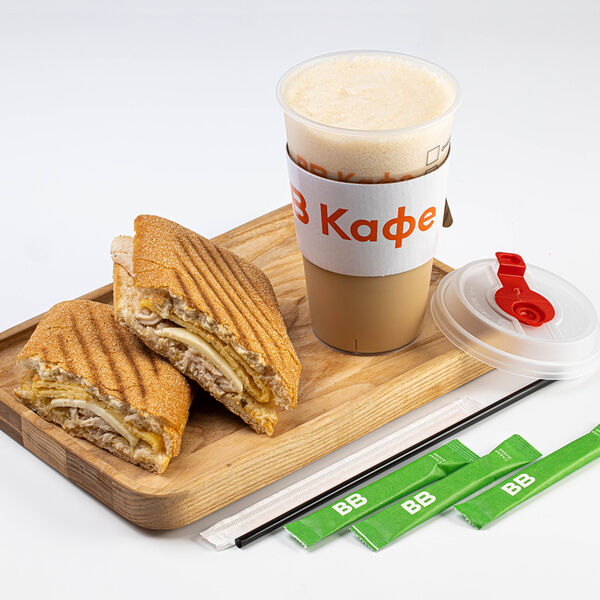 Комбо капучино 0.4 и Чиабатта с курицей, моцареллой и омлетом, кафе